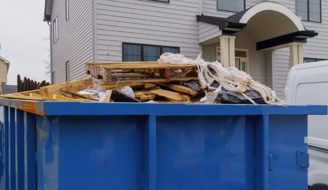 Residential Waste Removal for Large Property Cleanouts